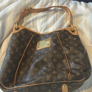 Louis Vuitton Hobo Bag Authentic - image 1